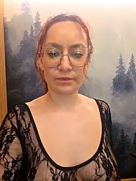 Snapshot of ladoucedu34 chatting on 05-01-26, 02:44 ladoucedu34 online show from 05-01-26, 02:44