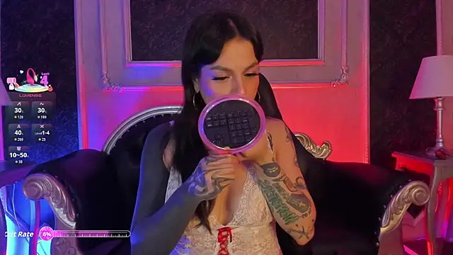 Snapshot of MeganDraco_ chatting on 05-07-26, 01:14 MeganDraco online show from 05-07-26, 01:14