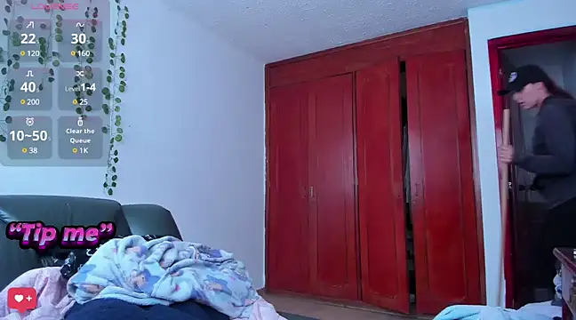 bonnie moon  online show from 01-29-25, 06:17