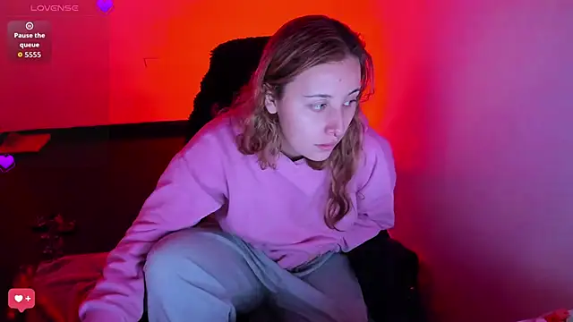 bonnie moon  online show from 03-30-26, 04:30