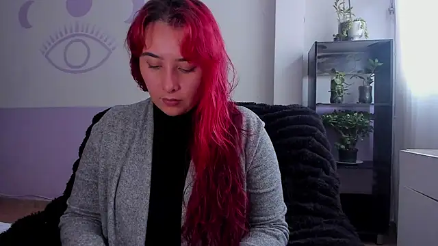 bonnie moon  online show from 10-31-25, 04:25