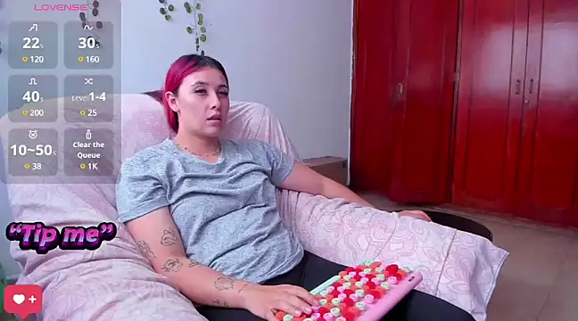 bonnie moon  online show from 02-02-25, 10:06