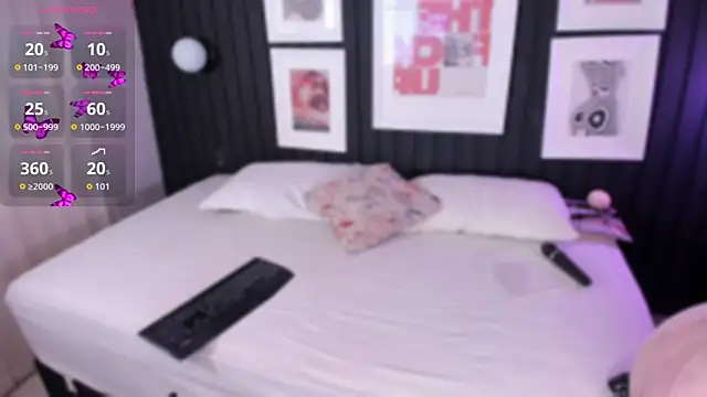 Paiige peach online show from 12-22-25, 07:47