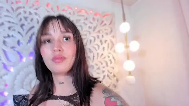 Kayla stern  online show from 12-13-25, 08:04