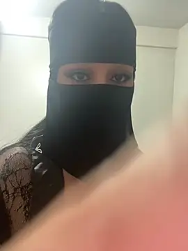 Snapshot of mari_layali chatting on 06-07-26, 01:00 mari layali online show from 06-07-26, 01:00