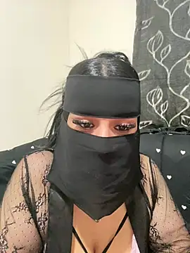 Snapshot of mari_layali chatting on 07-16-26, 10:40 mari layali online show from 07-16-26, 10:40