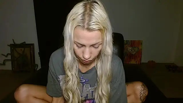 JuicyJanexo online show from 11-04-25, 05:44