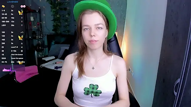 Tina Tayllor online show from 03-18-25, 05:33