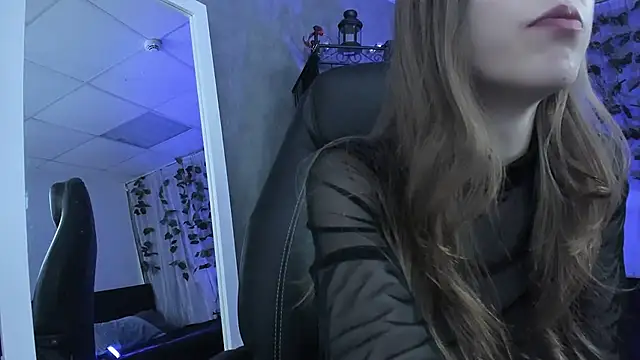 Tina Tayllor online show from 10-06-25, 07:03