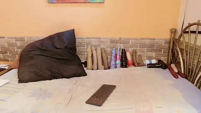 Gianina online show from 02-15-26, 04:46