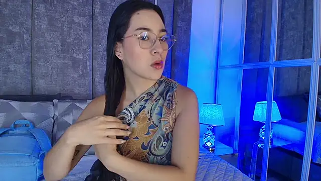 Susa1userma  online show from 04-24-26, 11:23