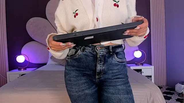 Snapshot of Susa1userma_ chatting on 04-16-26, 11:44 Susa1userma online show from 04-16-26, 11:44