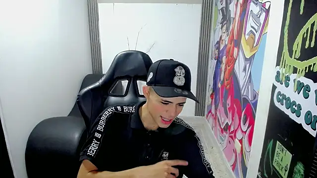 Snapshot of bby_santi chatting on 01-28-25, 12:54 bby santi online show from 01-28-25, 12:54