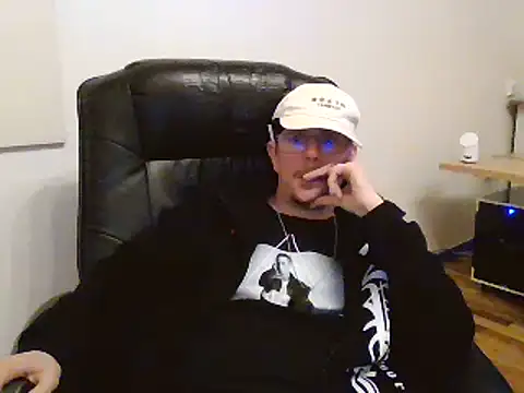 Minm666 online show from 12-21-24, 03:42
