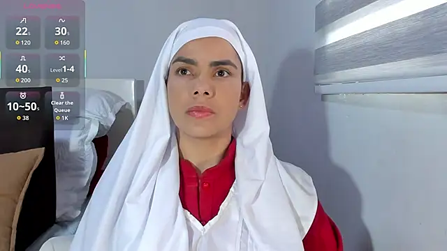 ClaraMariaMon online show from 10-20-25, 05:35