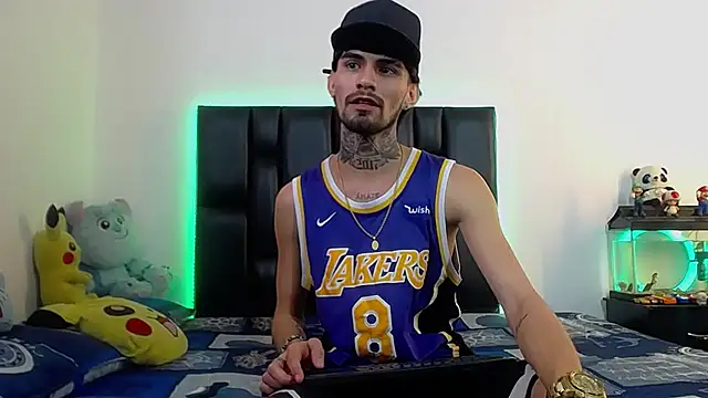 Snapshot of Brutal_Sex_Fucking chatting on 06-20-26, 02:00 Brutal Sex Fucking online show from 06-20-26, 02:00