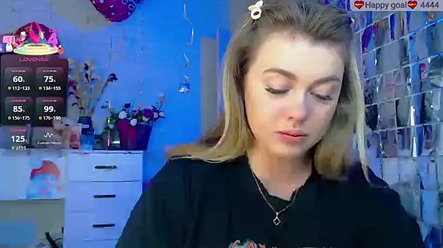 SuchCute online show from 09-21-25, 03:11