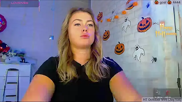 SuchCute online show from 10-20-25, 02:46