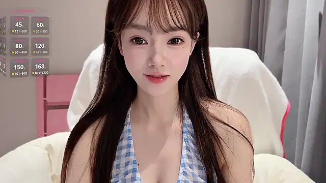Snapshot of -ov-er- chatting on 05-22-26, 06:22 -ov-er- online show from 05-22-26, 06:22