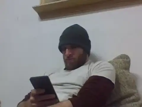 Snapshot of kingslife131313 chatting on 02-12-25, 06:29 kingslife131313 online show from 02-12-25, 06:29