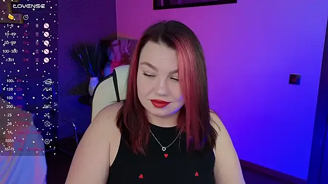 Snapshot of Lilumytrend chatting on 10-05-25, 06:15 Lilumytrend online show from 10-05-25, 06:15