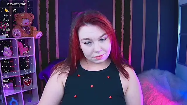 Snapshot of Lilumytrend chatting on 12-02-25, 12:07 Lilumytrend online show from 12-02-25, 12:07