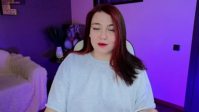 Snapshot of Lilumytrend chatting on 03-23-25, 06:16 Lilumytrend online show from 03-23-25, 06:16