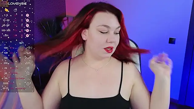 Snapshot of Lilumytrend chatting on 10-23-25, 12:15 Lilumytrend online show from 10-23-25, 12:15