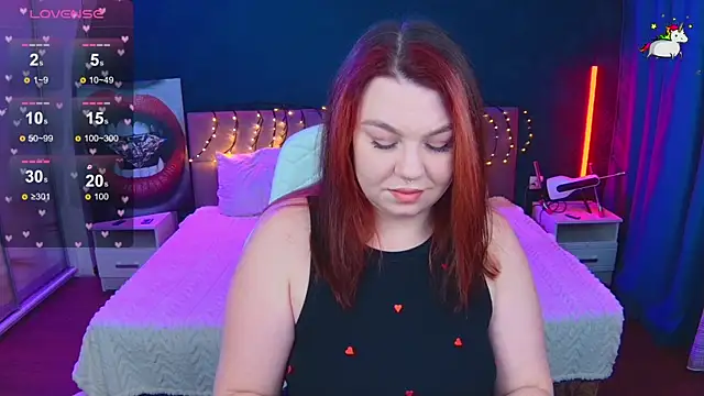 Snapshot of Lilumytrend chatting on 12-14-25, 06:08 Lilumytrend online show from 12-14-25, 06:08