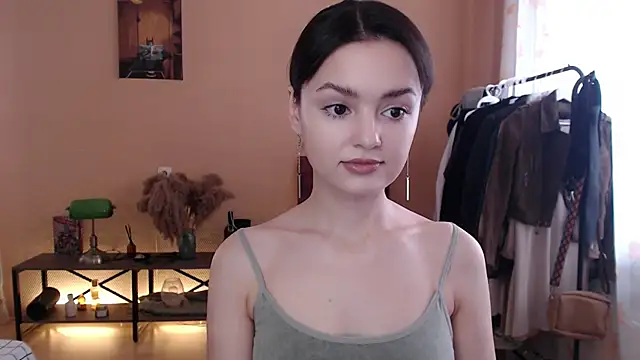 CuteRuby99 online show from 10-28-25, 08:35