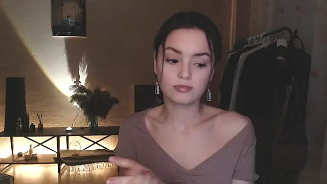 Snapshot of CuteRuby99 chatting on 01-26-25, 12:33 CuteRuby99 online show from 01-26-25, 12:33