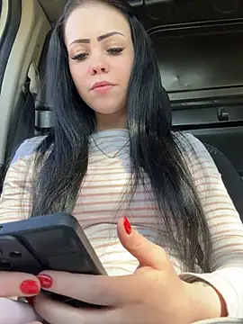 Snapshot of Highschoolpussy chatting on 03-21-25, 12:50 Highschoolpussy online show from 03-21-25, 12:50