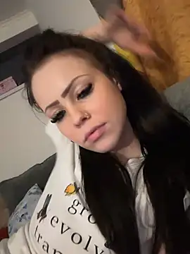 Snapshot of Highschoolpussy chatting on 01-17-25, 07:49 Highschoolpussy online show from 01-17-25, 07:49