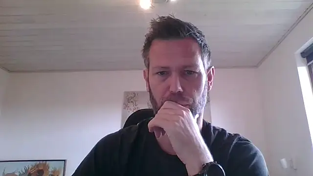 Snapshot of Gotta1 chatting on 10-11-25, 09:32 Gotta1 online show from 10-11-25, 09:32