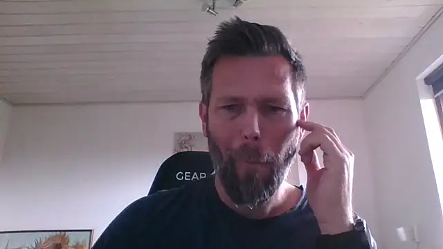 Snapshot of Gotta1 chatting on 10-07-25, 12:50 Gotta1 online show from 10-07-25, 12:50