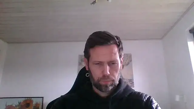 Snapshot of Gotta1 chatting on 02-25-25, 01:53 Gotta1 online show from 02-25-25, 01:53
