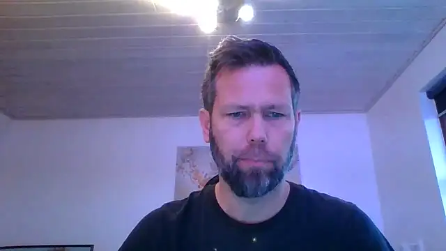 Snapshot of Gotta1 chatting on 10-12-25, 06:15 Gotta1 online show from 10-12-25, 06:15