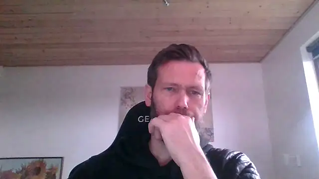 Snapshot of Gotta1 chatting on 01-17-25, 12:42 Gotta1 online show from 01-17-25, 12:42