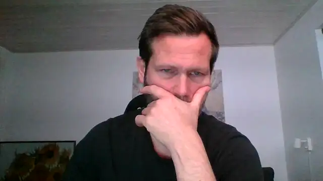 Snapshot of Gotta1 chatting on 02-24-25, 04:58 Gotta1 online show from 02-24-25, 04:58