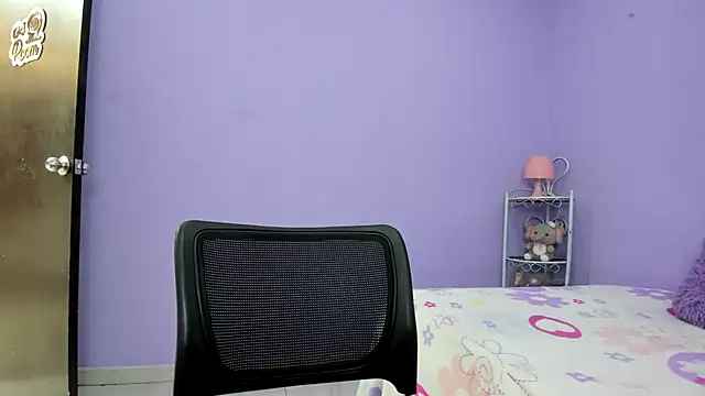 Saloo uwu online show from 02-20-25, 02:24