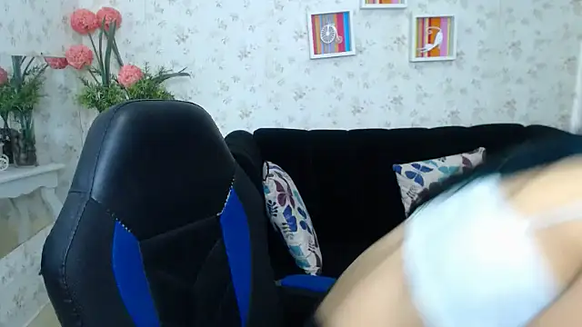 Saloo uwu online show from 02-08-25, 03:31