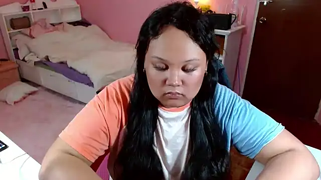 GiannaLopezSmith online show from 10-08-25, 03:02