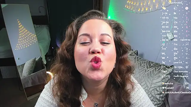 MissBecca online show from 11-14-25, 04:27