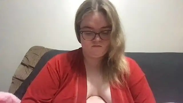 honeyyy24 online show from 04-01-26, 08:06