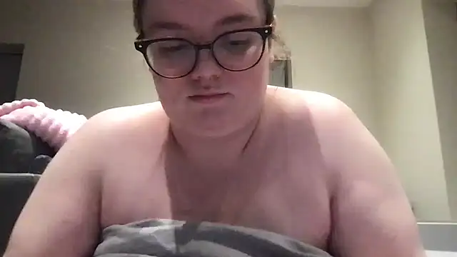 honeyyy24 online show from 05-11-26, 09:23