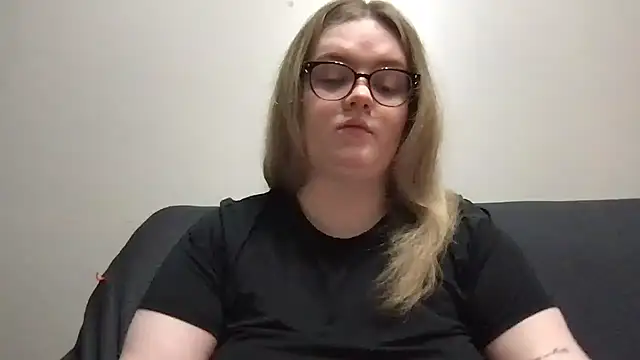 honeyyy24 online show from 04-04-26, 01:28