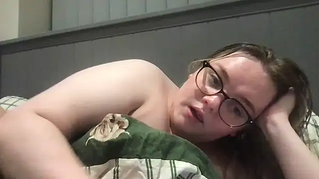 honeyyy24 online show from 07-03-26, 11:22