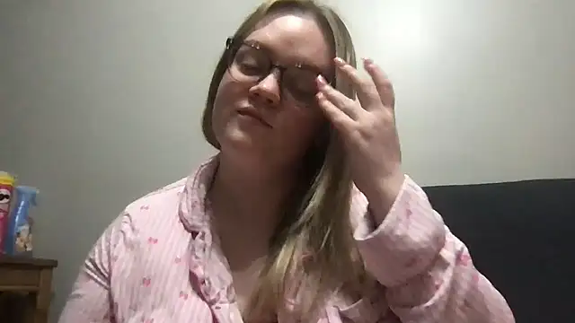 honeyyy24 online show from 03-23-26, 08:08