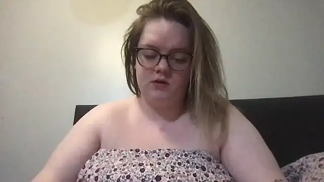 honeyyy24 online show from 01-08-26, 10:38