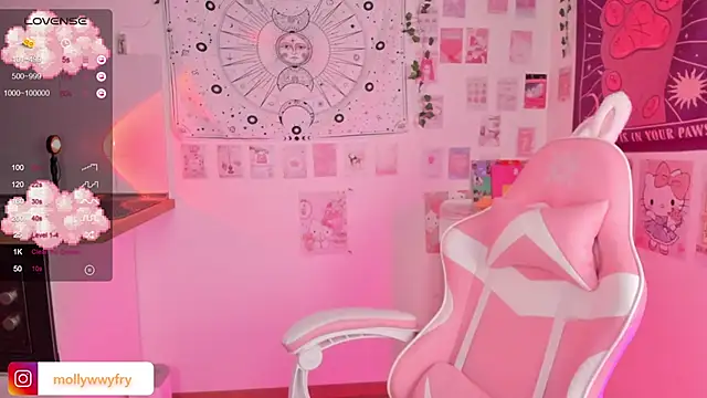 Snapshot of mollydoorsis1 chatting on 03-04-25, 07:11 mollydoorsis1 online show from 03-04-25, 07:11